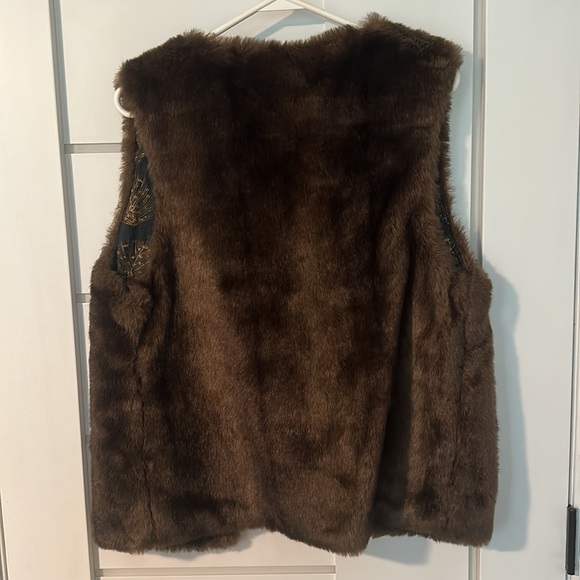 Sanctuary clothing faux fur brown vest s - Picture 3 of 3